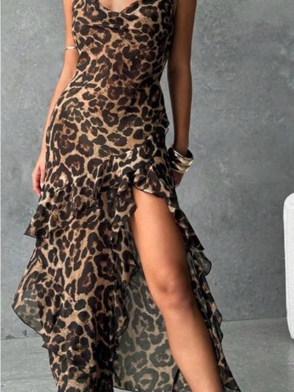 Leopard print asymmetrical off shoulder maxi dress. Size XS. Sheer fabric. New. - Picture 3 of 16